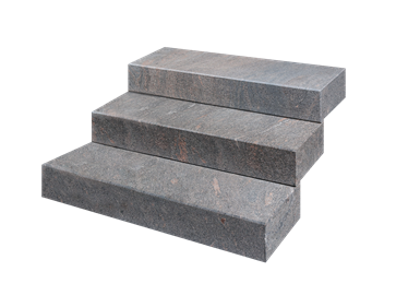 Muurblokken gneis Modena blootgelegd