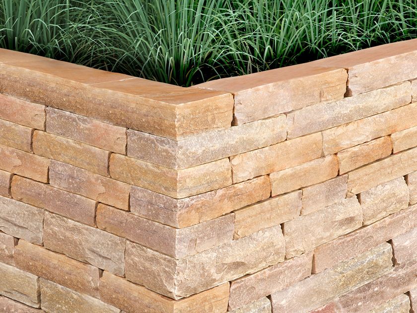 Muurbekleding kwartsiet Irish Gold met gras