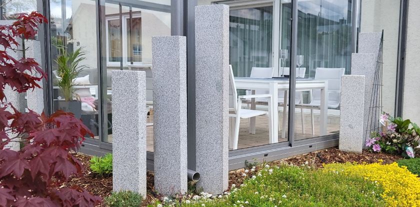 Banner_klant_foto_Sulz_Granite_Palisades_Silver_Classico_zonder_beits_8x25