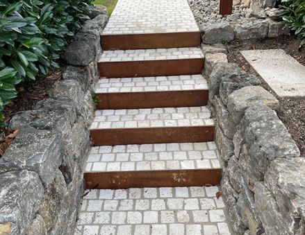 Bestrating Trap Medium Select Sectie 3-4