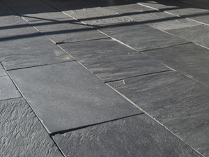 20160830_Schiefer-Black-Rustic-Galerie 1