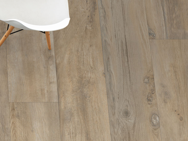 Houtlook_bladen_Canada_Sky_tafel_met_stoelen 2