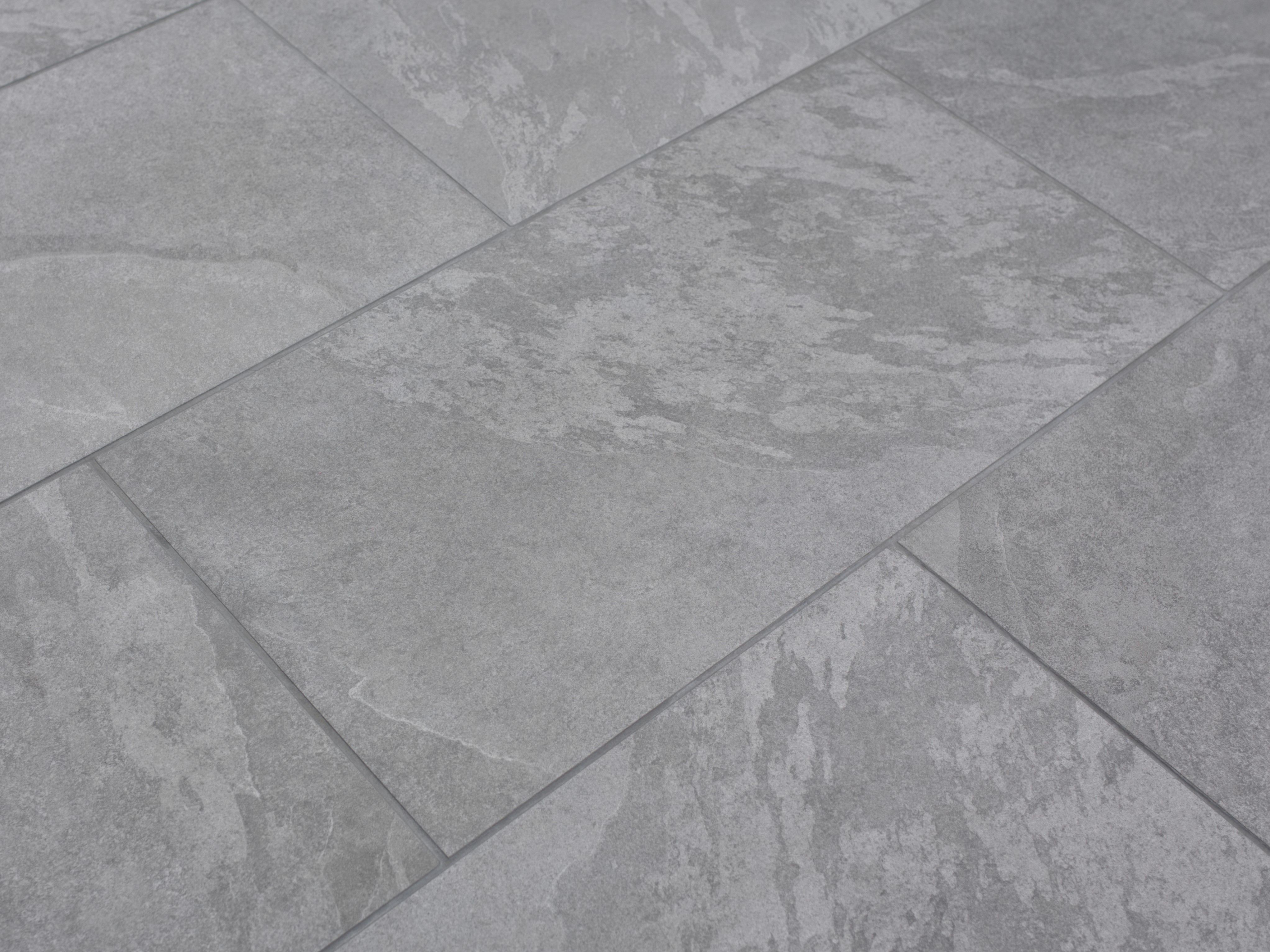 Alpine Grey tegels met leisteeneffect, diagonaal zicht
