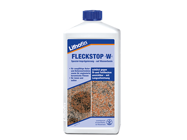 Een fles impregneermiddel zonder oplosmiddelen voor het onderhoud van tegels