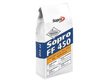 Een zak flexibele lijm voor het leggen van tegels