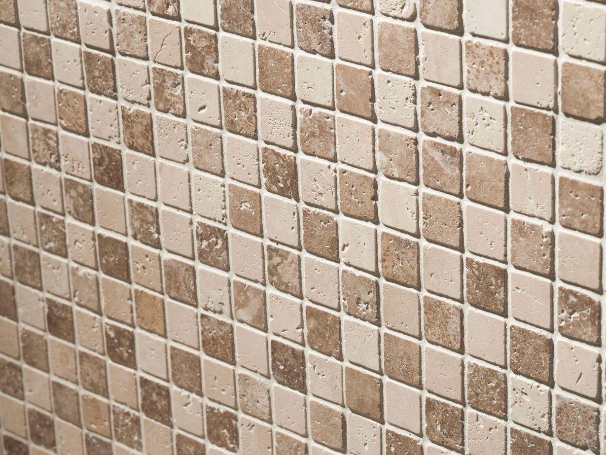 Travertijnmozaïek Medium Kyros getrommeld