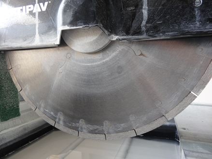 Sge met diamantschijf