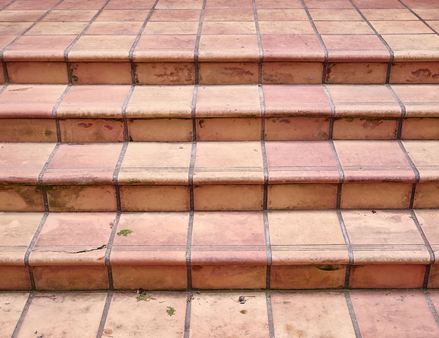 Blikvanger in warme rode tinten: Terracotta (cotto) ziet er zowel binnen als buiten geweldig uit!